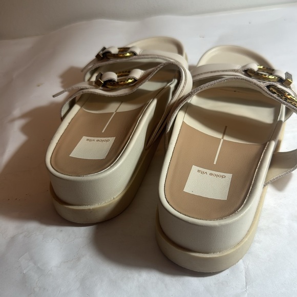 Gently used Dolce Vita Elegant Cream Sandals size 8 - Picture 5 of 6